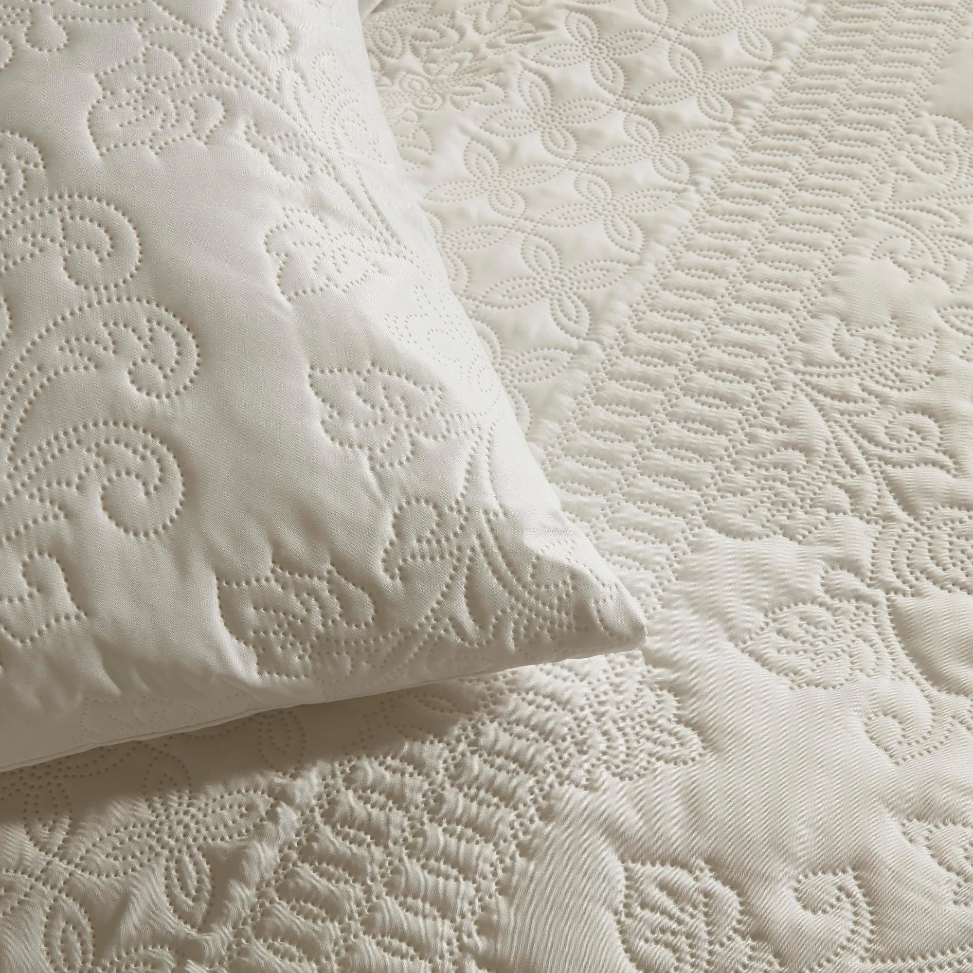 Avery Stripe Duvet Cover Set by Serene in Natural