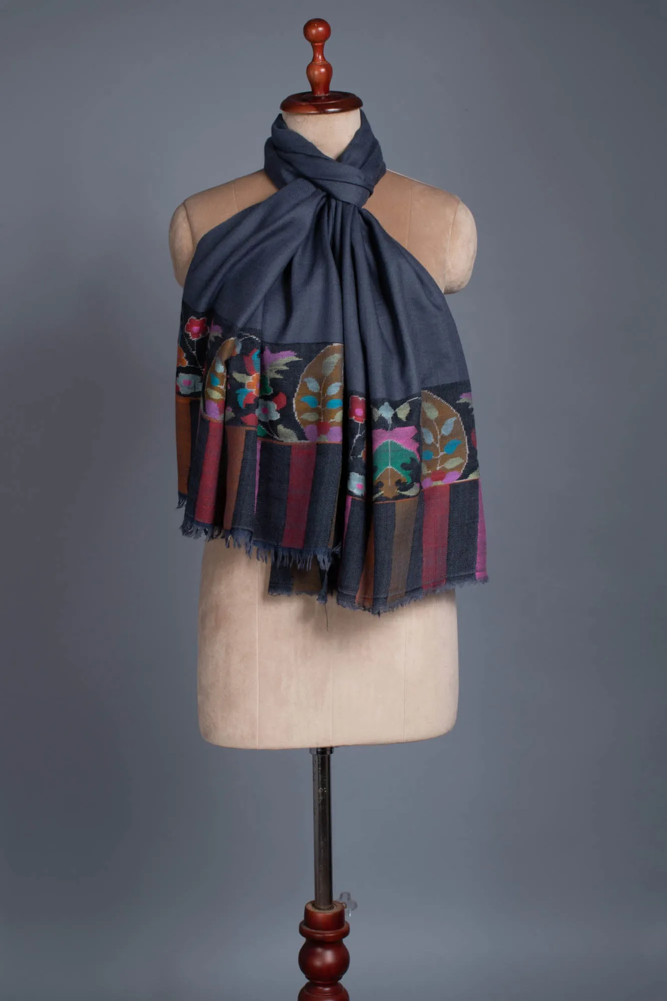 Kani Pashmina Scarf with Paisley - MOSTAR