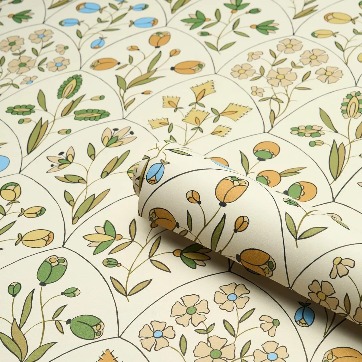 Schumacher Frances Scallop Floral Wallpaper
