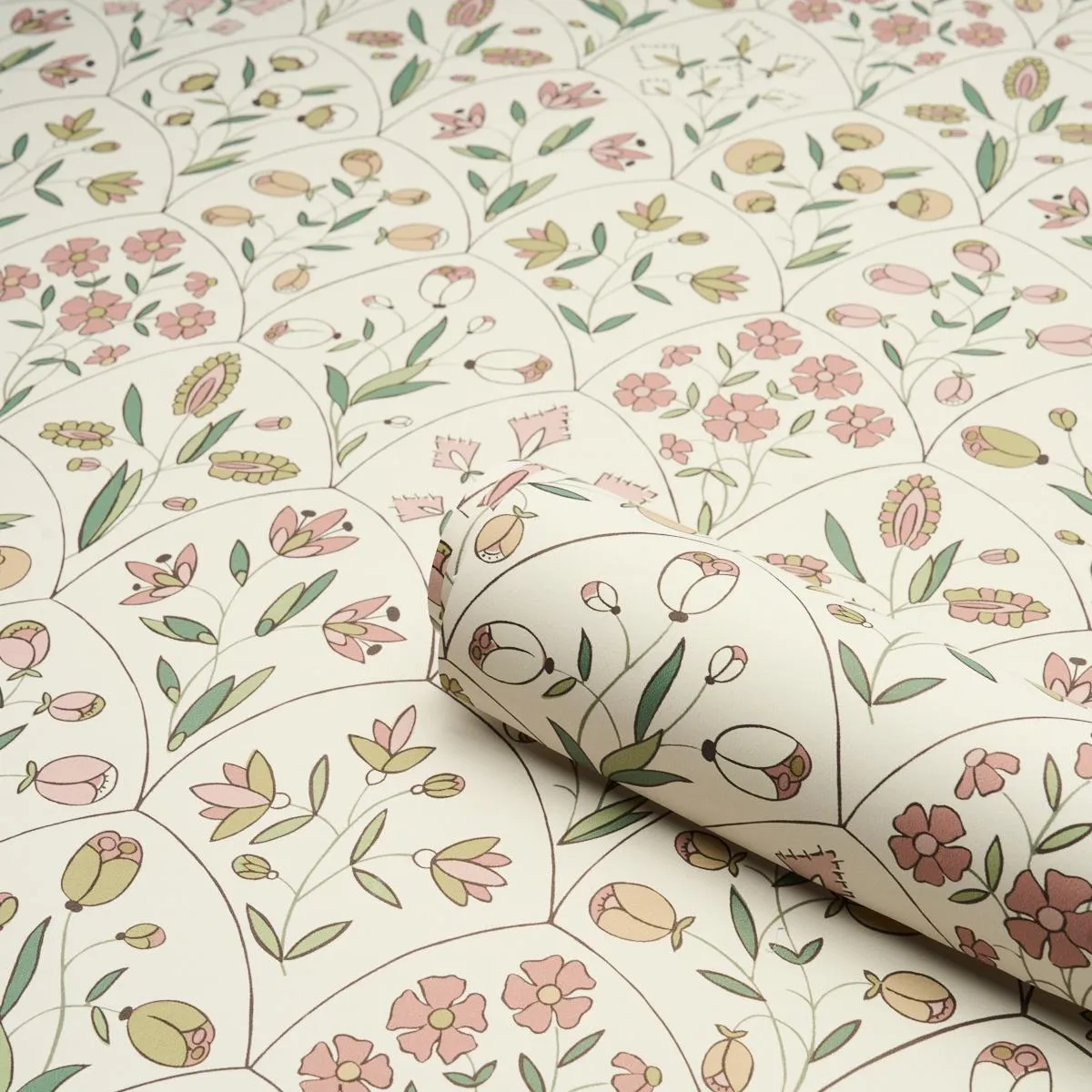 Schumacher Frances Scallop Floral Wallpaper