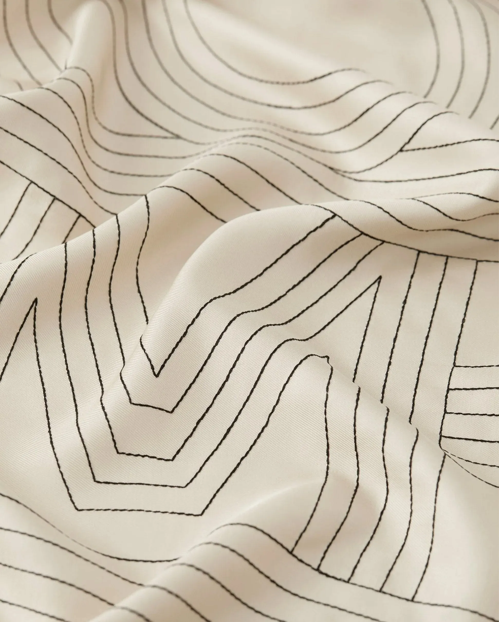 STRIPED EMBROIDERED MONOGRAM SILK SCARF / CREME