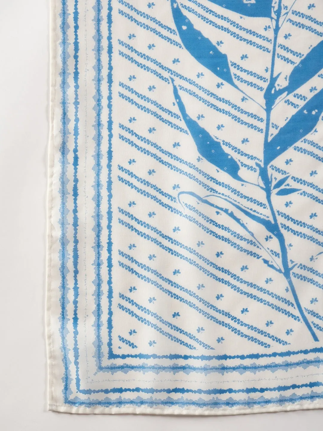 Women Off White Silk Blend Geometric Printed Straight Kurta Trouser With Dupatta
