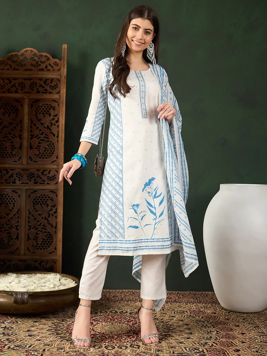 Women Off White Silk Blend Geometric Printed Straight Kurta Trouser With Dupatta